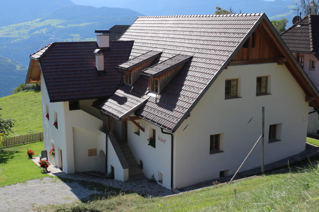 Schrofhof Ritten Stiftung Steinkeller Förderung Bauernhof