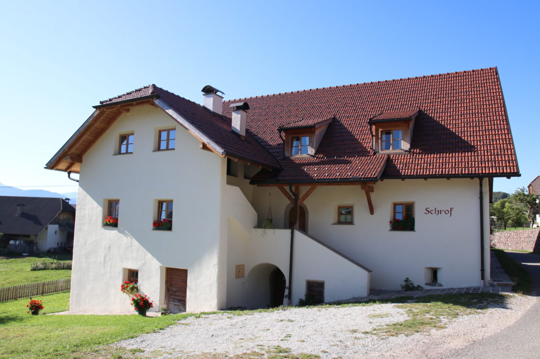 Schrofhof Ritten Stiftung Steinkeller Förderung Bauernhof