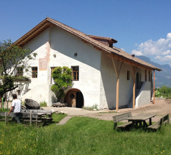 Crozzol Hof Buchholz Stiftung Steinkeller Bauernhof Südtirol