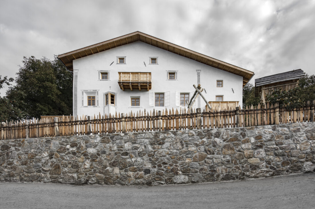 Hatzes Lajen Stiftung Steinkeller Historischer Hof Sanierung Südtirol