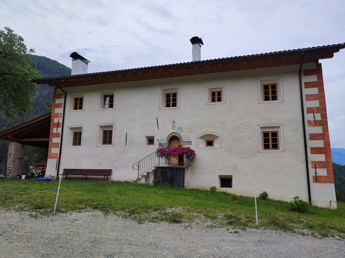 Aichnerhof Albeins Stiftung Steinkeller Förderung historischer Bauernhof